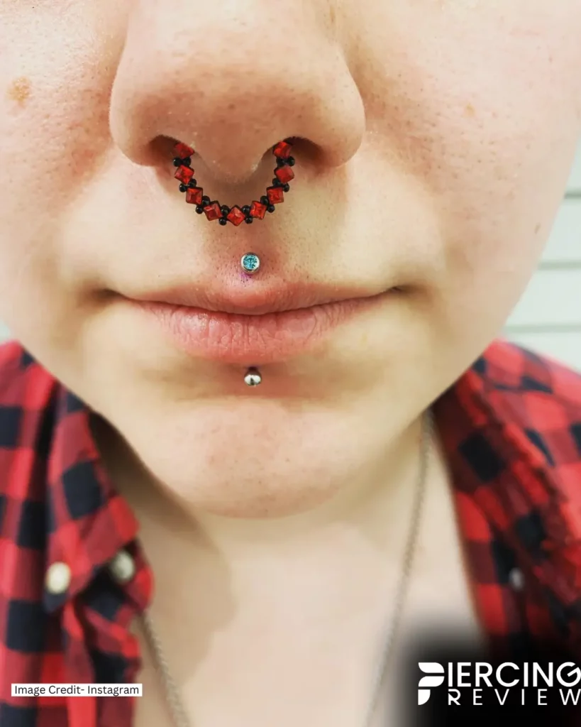 blue stone with nose studs - Cyber Bites Piercing girl lips image